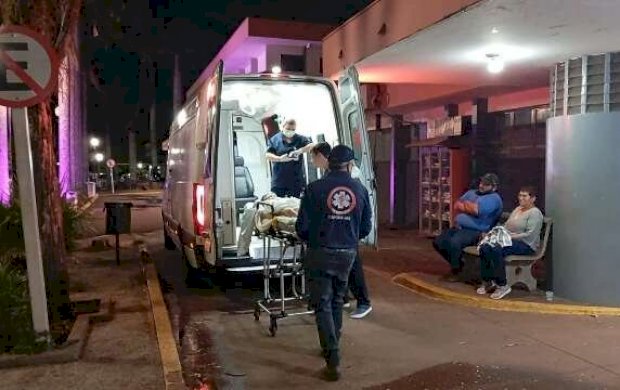 Jovem é baleado com três tiros após entrega de açaí