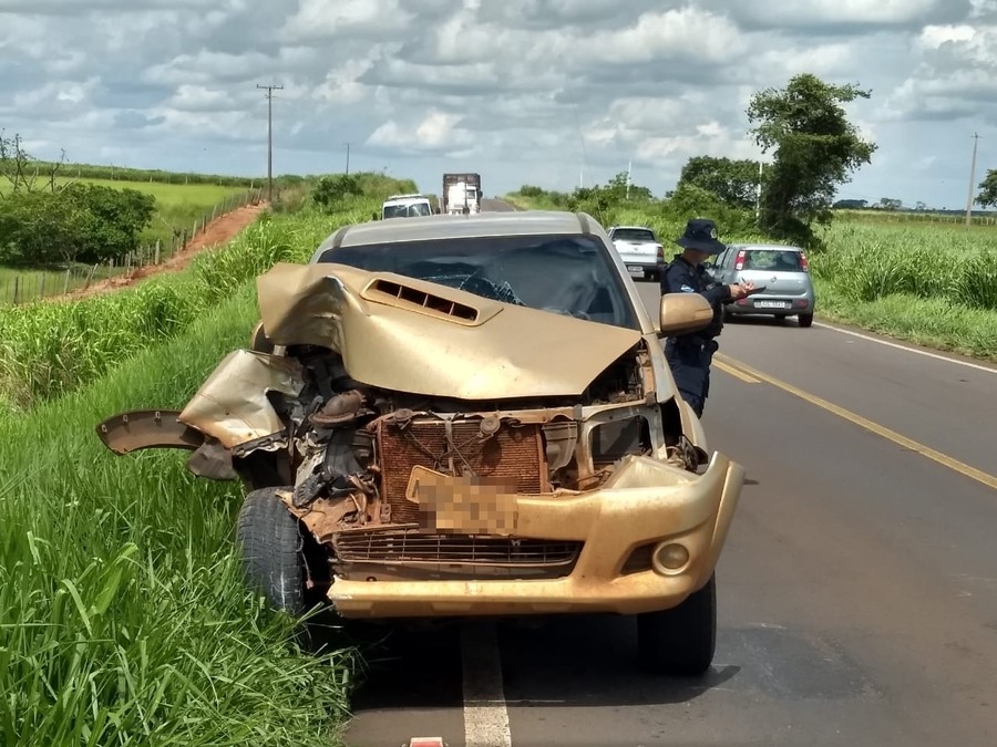 Batayporã - Acidente envolvendo duas caminhonetes na MS-276 deixa um ferido