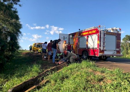 Veículo com moradores de Naviraí tem Saída de pista e deixa duas pessoas feridas na BR-163