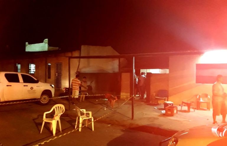 Dois são mortos por pistoleiros durante festa de aniversário na fronteira