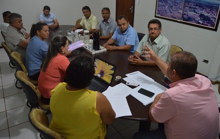 GERAÇÃO DE EMPREGOS É PAUTA DE REUNIÃO ENTRE O PREFEITO DE NOVO HORIZONTE DO SUL E DOS VEREADORES MUNICIPAIS