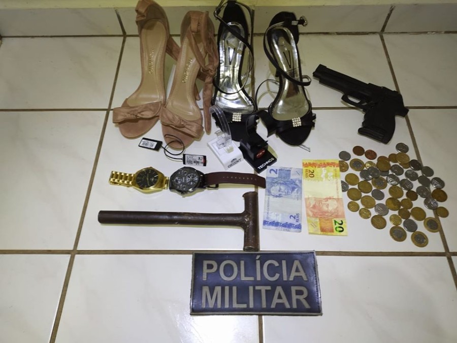 Polícia Militar prende 03 homens e 02 adolescentes por furto e tráfico de drogas
