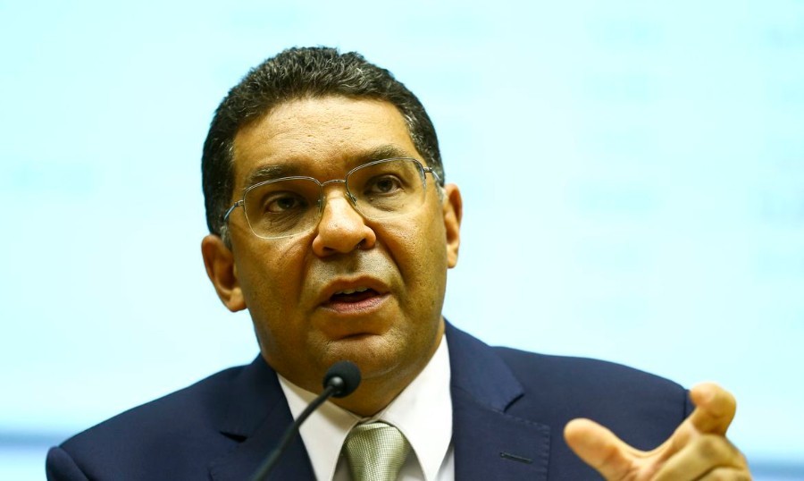 Déficit nas contas públicas deve chegar a R$ 600 bilhões este ano