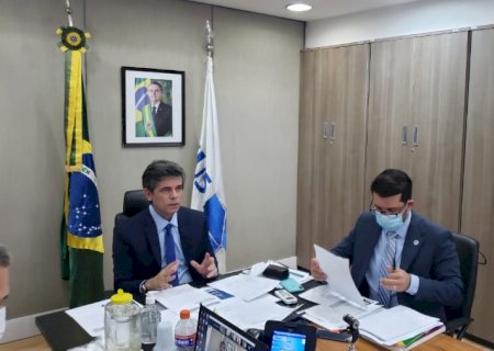 Ao Senado, Teich diz ser cético sobre cloroquina e não defende fim de isolamento