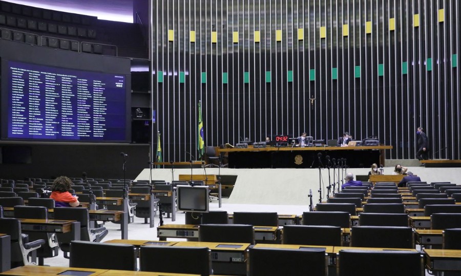 Após a aprovação no Senado a Câmara vota auxílio emergencial para estados e municípios