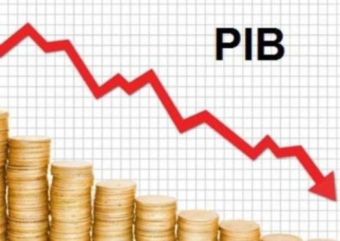 Em dia de tombo do PIB, Guedes pede \'solidariedade\' para retomada rápida da economia