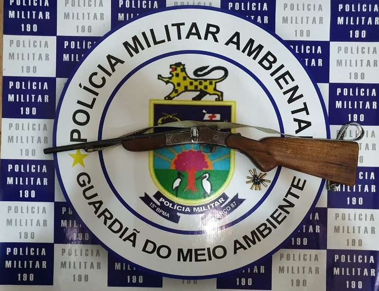 PMA de Batayporã apreende rifle e munições durante caça ilegal em canavial