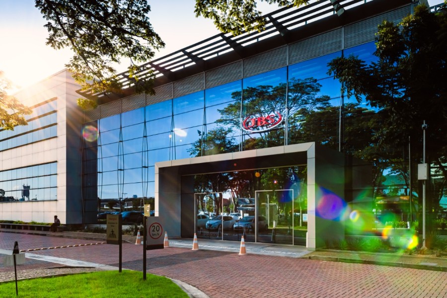 JBS DOA R$ 700 MILHÕES PARA O ENFRENTAMENTO DA COVID-19