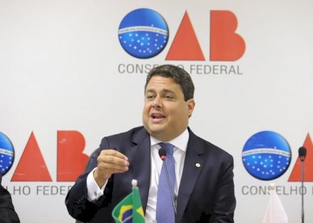 Justiça condena site bolsonarista a indenizar presidente da OAB em R$ 150 mil por fake news