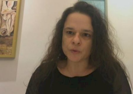 'Wassef abrigar Queiroz traz caso para perto de Bolsonaro', diz Janaina Paschoal