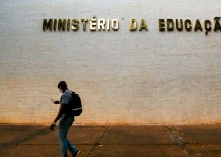 Bolsonaro anuncia Milton Ribeiro como novo ministro da Educação