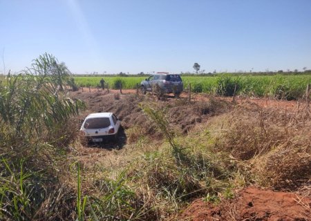 Nova Alvorada do Sul - Veículo com maconha cai em ribanceira e é apreendido DOF