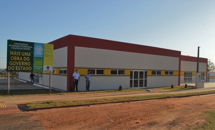 NOVO HORIZONTE DO SUL CONCLUI OBRA DE INCUBADORA TECNOLOGICA E GALPÃO DE COSTURA