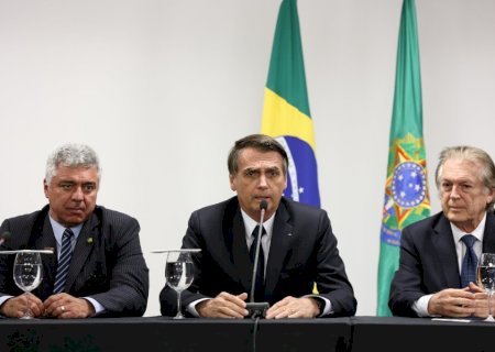 Bolsonaro está ‘99%’ decidido a voltar ao PSL e se reunirá com Bivar para acordo