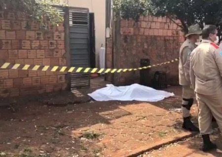Mulher de 26 anos é assassinada a facadas pelo ex-marido na frente da filha