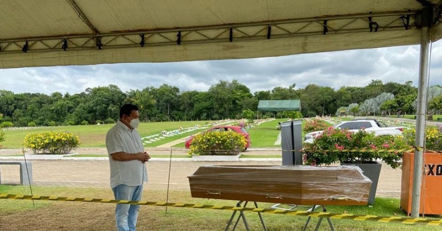 \'Quadro que dilacera o coração\', diz advogado após perder filha, 2 irmãos e cunhada para a Covid-19