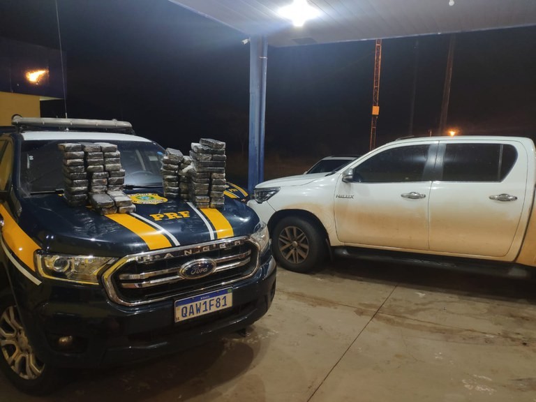 PRF apreende 84,6 Kg de pasta base de cocaína em Naviraí