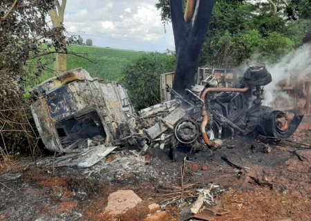 Bombeiro é atropelado enquanto atendia incêndio em caminhão carregado de porcos entre Fátima do Sul e Dourados