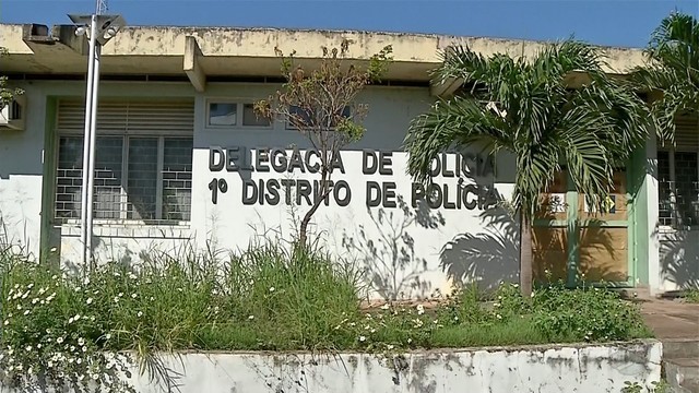 Agredida por 5 horas e sem conseguir escapar de casa, mulher pega faca e mata marido em MS, diz polícia