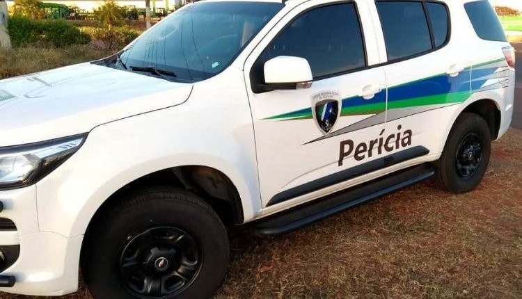 Caminhoneiro morre prensado por carreta em pátio de empresa de MS