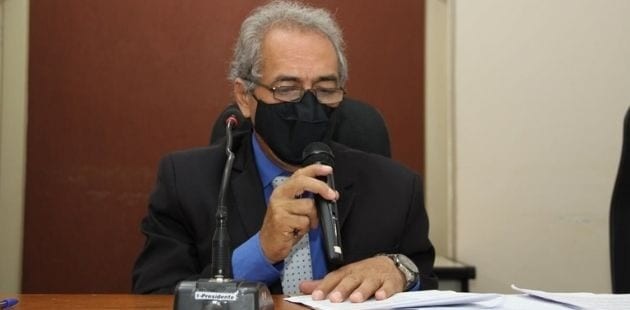 Vereador de Guia Lopes chama moradores de \'porcos e analfabetos\'