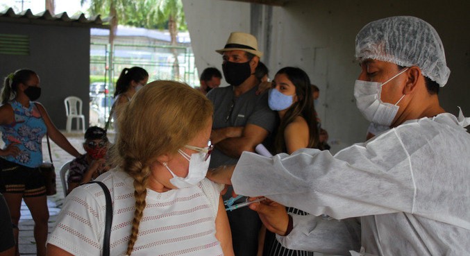 Brasil chega a 19,4 milhões de vacinados contra coronavírus