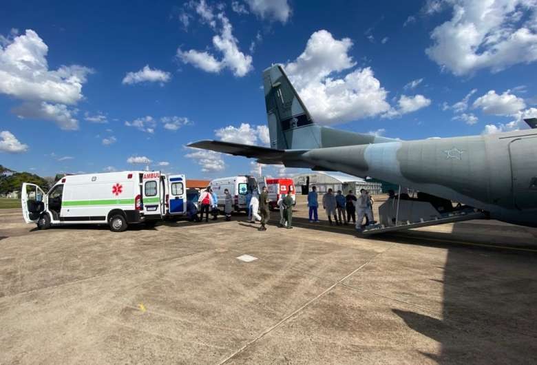 Voo com pacientes de Dourados decola da Capital com destino a Porto Velho
