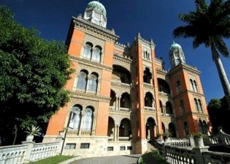 A Fiocruz recebeu hoje, 2/6, os bancos de células e de vírus para a produção do Ingrediente Farmacêutico Ativo (IFA) nacional da vacina Covid-19.