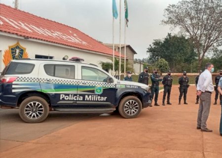 Secretário Eduardo Riedel visita o 8° Batalhão da Polícia Militar em Nova Andradina