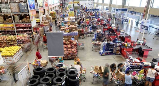 Vendas do comércio crescem 1,2% em julho e atingem nível recorde