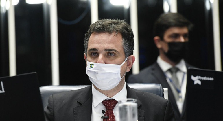 Pacheco: \'Crise é real e solução não está no autoritarismo\'