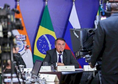 Em reunião do Brics, Bolsonaro diz que parceria com a China é 'essencial para a gestão adequada' da pandemia