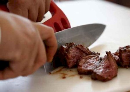 Homem engasga com pedaço de carne, sofre parada cardíaca e morre em MS