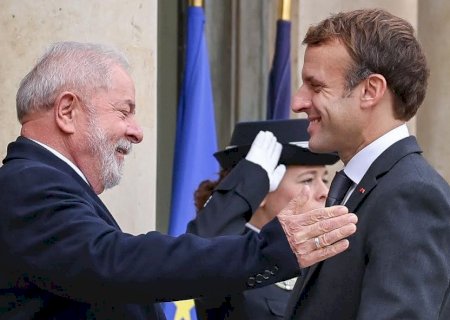 Encontro de Lula e Macron gera críticas de bolsonaristas