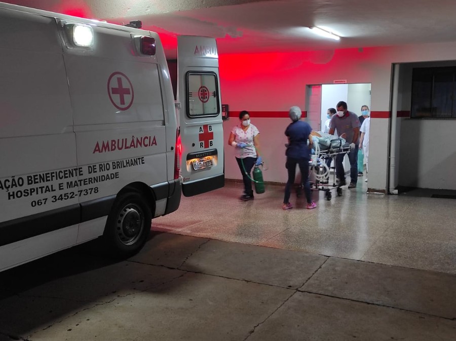Homem é baleado no rosto e socorrido em estado grave em cidade no MS.