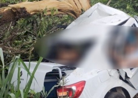 Duas mulheres morrem em acidente com carro na BR-262