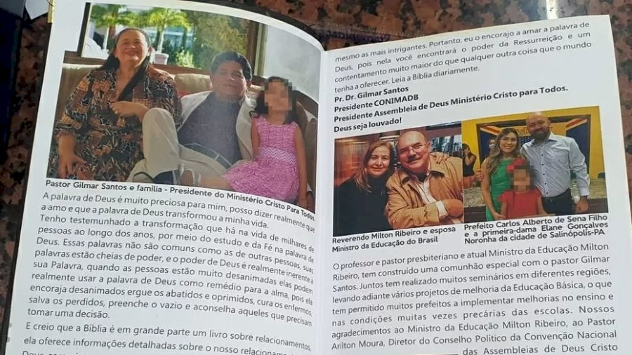 Bíblias doadas em evento do MEC tinham fotos de pastores e Ribeiro