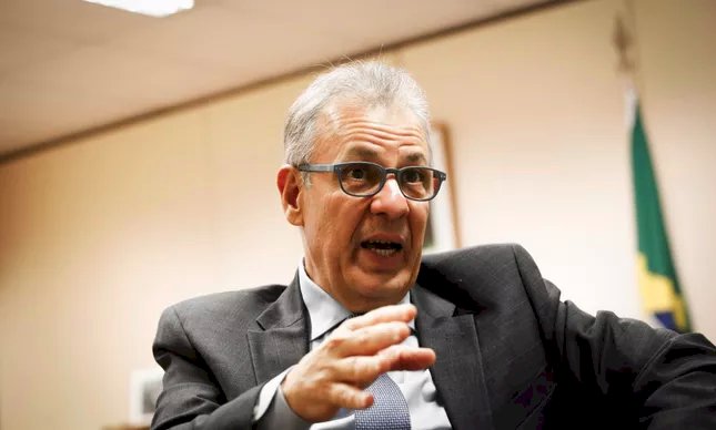 Dossiê da Petrobras sobre Landim e Pires assustou ministro das Minas e Energia
