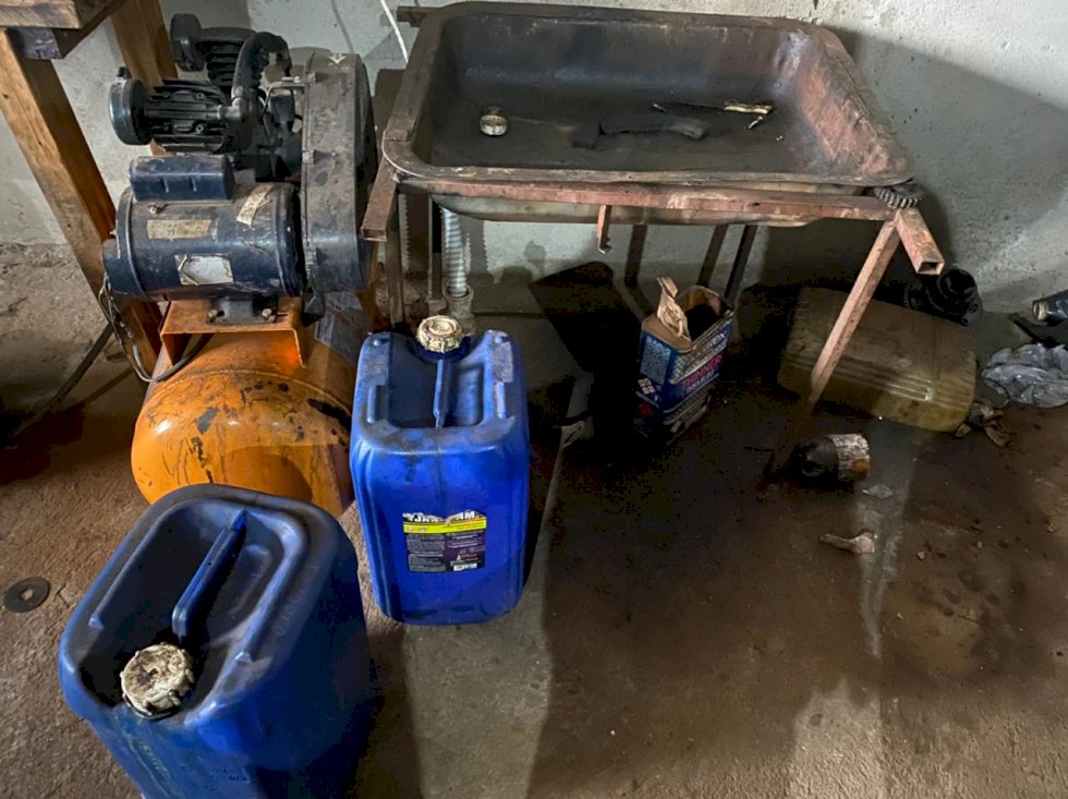 PMA de Batayporã interdita mais duas oficinas mecânicas e autua proprietários em R$ 7,5 mil por descarte irregular de resíduos perigosos e contaminação do solo com óleos e graxas