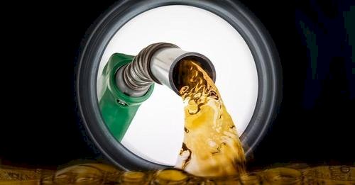 Fim do diesel S500 agrega incerteza à venda de refinarias da Petrobras (PETR4), dizem fontes à Reuters