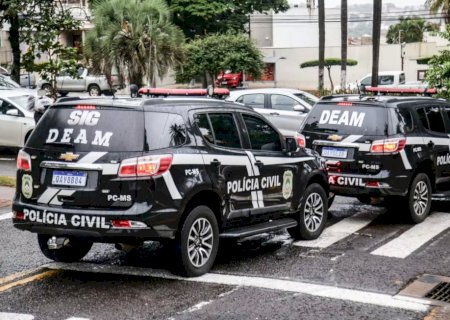 Polícia faz “operação” para apreender computadores; Marquinhos vê ação midiática do PSDB