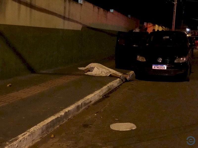 Homem é executado a tiros no dia em que completou 33 anos