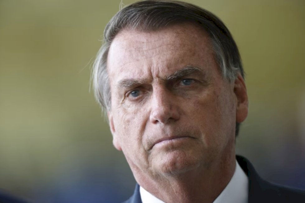 Bolsonaro vai ao STF; presidente usou verbo \'acabou\', diz Fachin