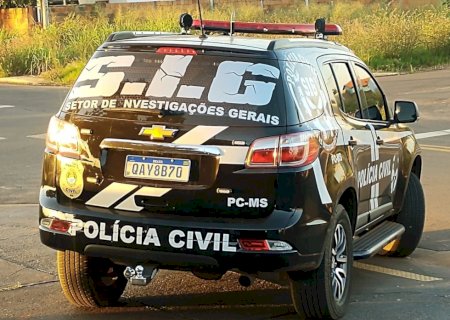 Polícia Civil prende homem que tentava aplicar golpe em agência bancária.