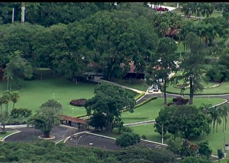 Lula e Janja visitam residência oficial da Granja do Torto.