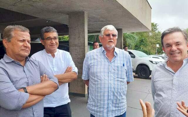 PT acerta Agraer e 9 cargos no governo e Riedel terá base petista na Assembleia