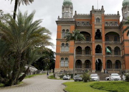 Fiocruz estuda antiviral para combater a covid-19.