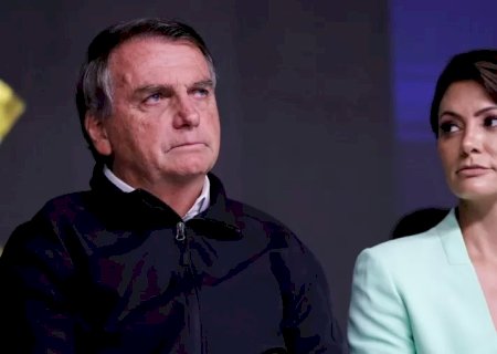 Governo Lula libera 1º sigilo de 100 anos de Bolsonaro: visitas de Michelle.