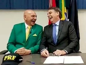 Apoiador de Bolsonaro, Hang grava vídeo sobre Lula: 'Temos novo presidente'.