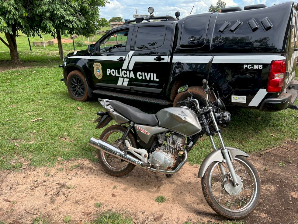 Ivinhema - Quatro pessoas são presas em flagrante pela Policía Civil,  dentre os crimes investigados estão,o tráfico de drogas, receptação e furto.